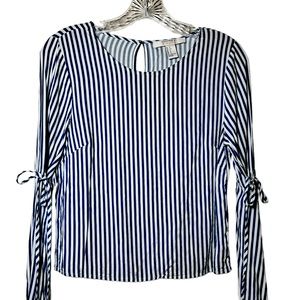 Forever 21 Long Sleeve Top Blouse with Stripes Blue and White